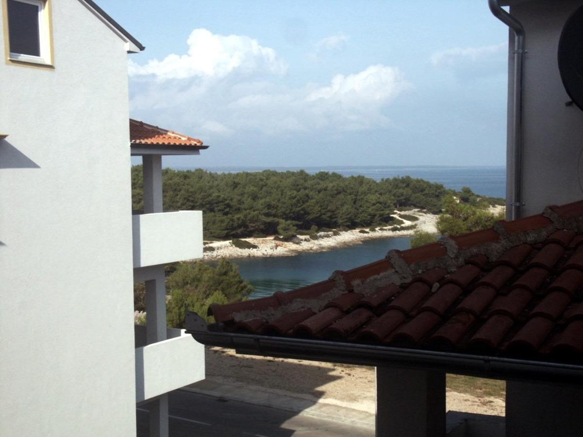 Apartments With A Parking Space Mali Lošinj Kültér fotó